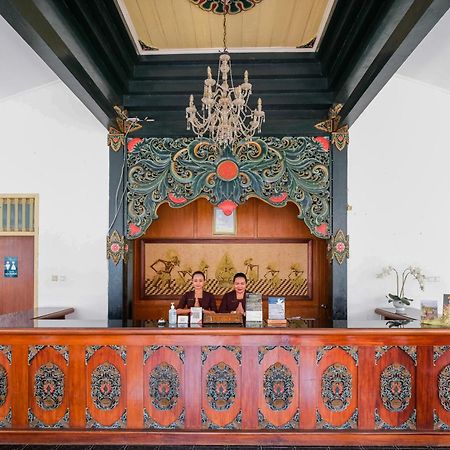 Royal Brongto Hotel يوغياكارتا المظهر الخارجي الصورة