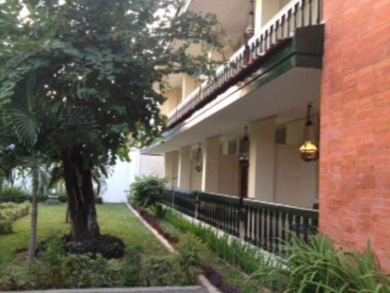Royal Brongto Hotel يوغياكارتا المظهر الخارجي الصورة
